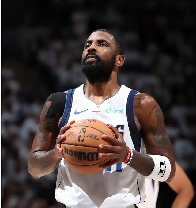 快船首节落后加兰高效砍10分 汤普森三分建功助