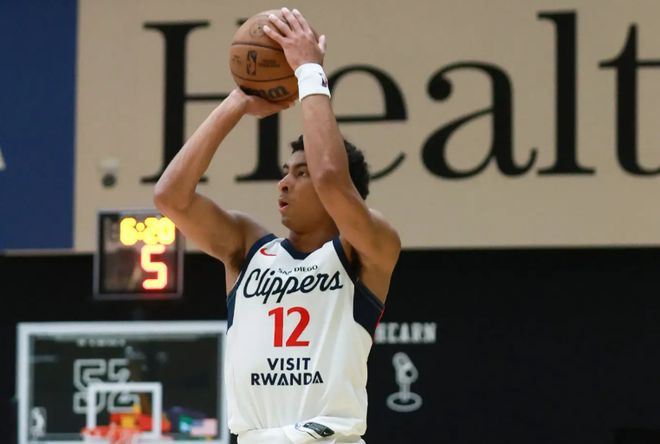 南湾湖人险胜圣迭戈快船晋级季后赛第二轮 卡姆