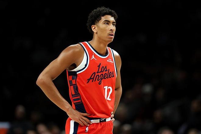 南湾湖人险胜圣迭戈快船晋级季后赛第二轮 卡姆