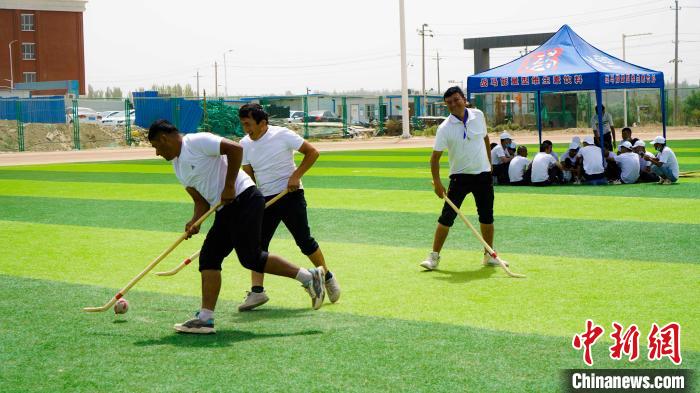 维吾尔族传统曲棍球在新疆和田传承百年