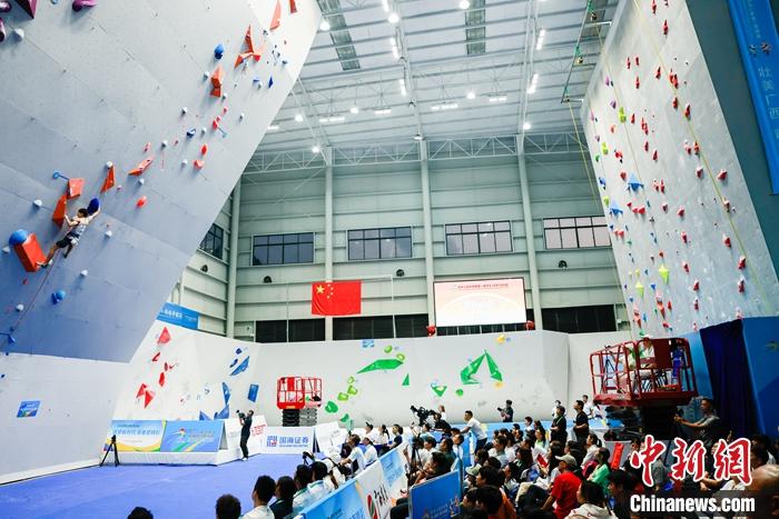 首届学青会攀岩赛南宁落幕 广西揽3金成最大赢家